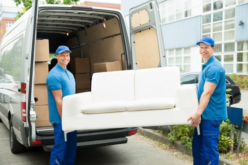 Moving truck service for local home and flat moves in Edgware